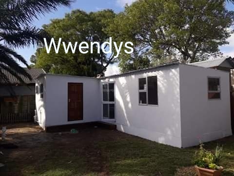 l-shaped nutec wendy house