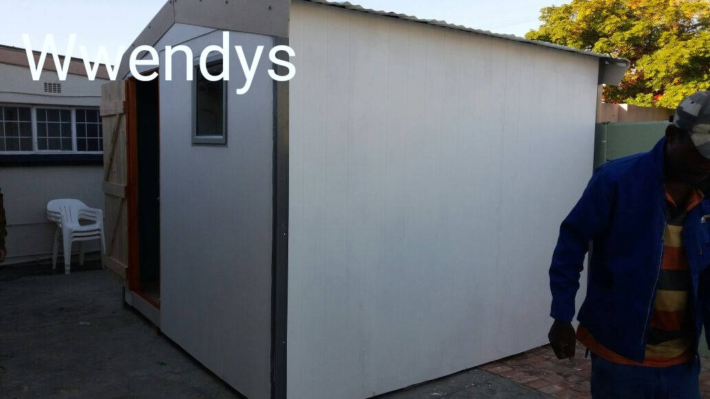 vertical-planked-nutec-wendy